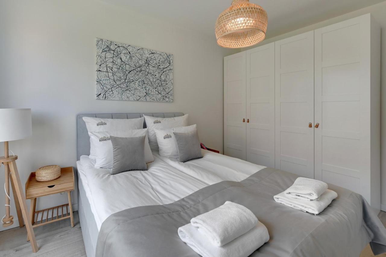 Szafarnia Marina, City Center & Free Parking By Downtown Apartments Danzig Exterior foto